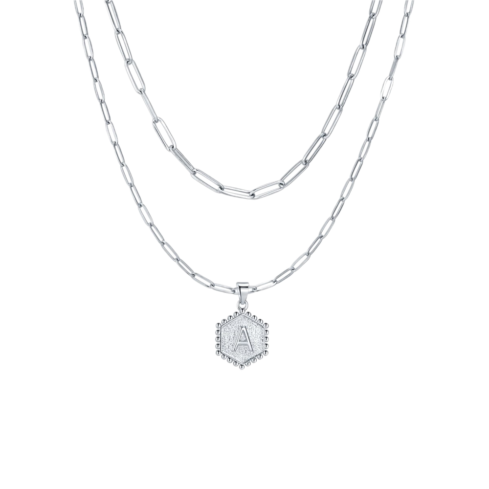 Cadenas Initial Necklace